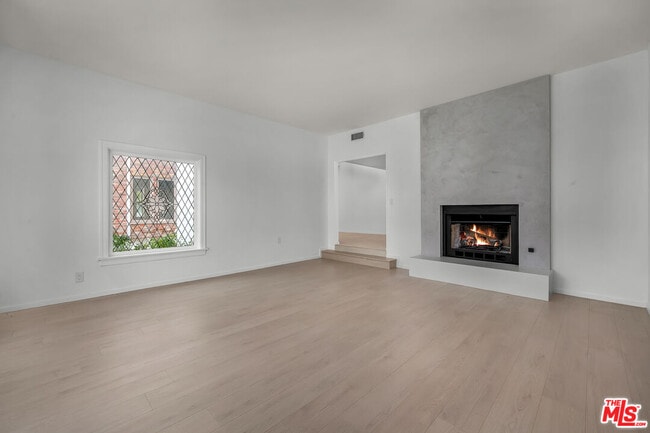 Building Photo - 17606 Camino De Yatasto