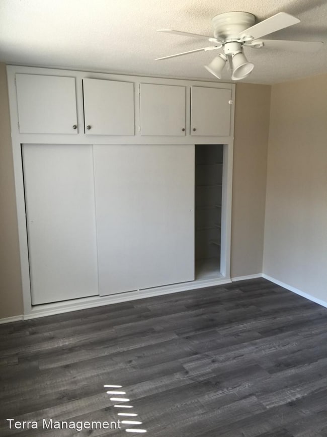 Building Photo - 2 br, 1 bath Apartment - 7521 Franklin St.