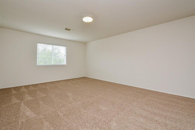 Building Photo - 18326 Thicket Grove Rd