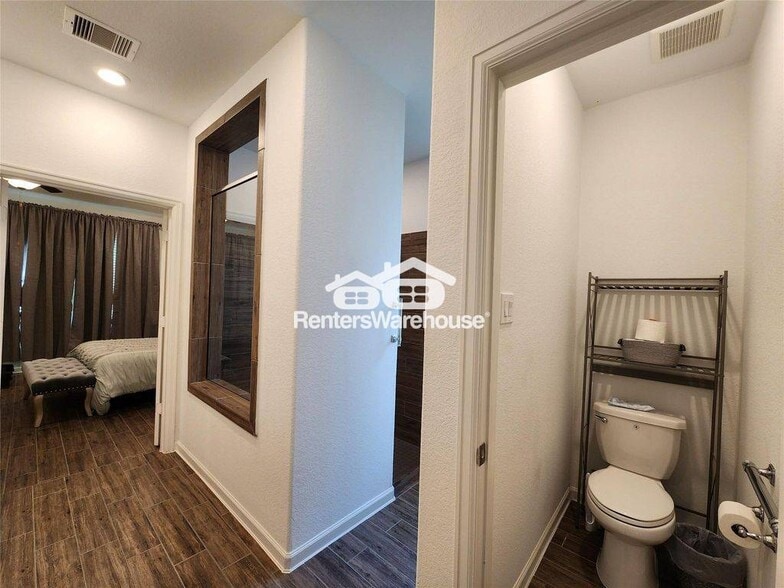 Building Photo - 14007 Hartford Heights Wy