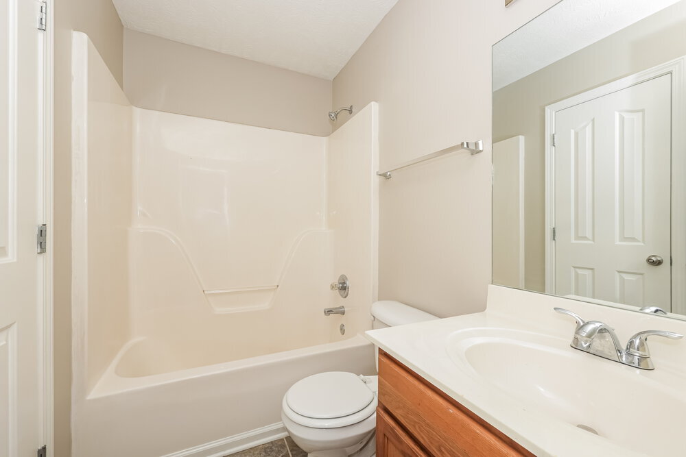 Building Photo - 1502 Killarney Dr
