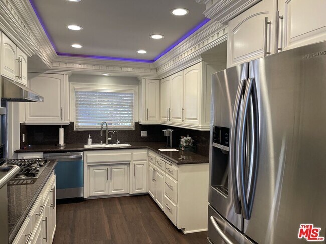 Building Photo - 1830 Maginn Dr