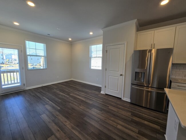 Building Photo - 6309 Truxton Ln