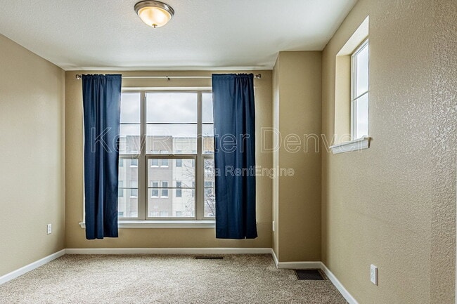 Building Photo - 492 S Saulsbury St