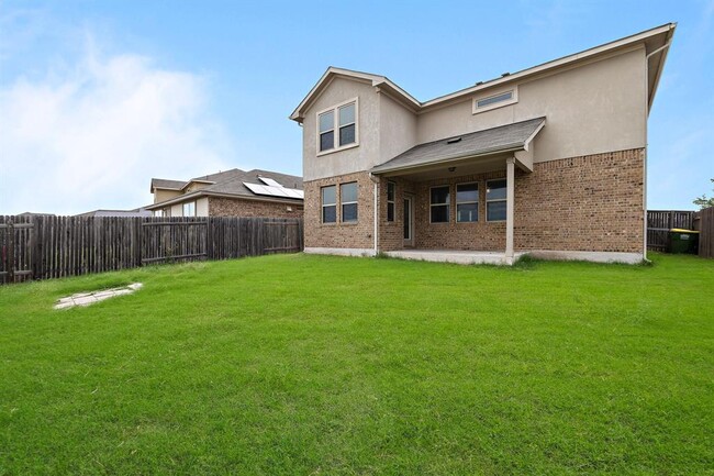 Building Photo - 11516 Maple Leaf Way