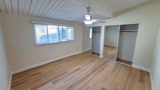 Building Photo - p12216