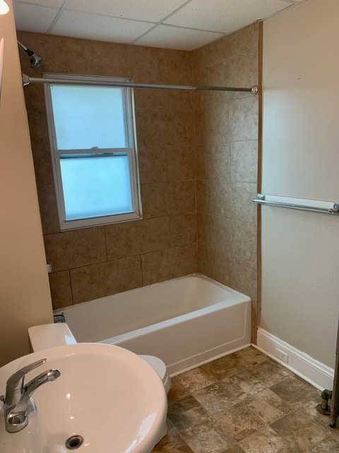 Bathroom - 3515 Riverside Ave