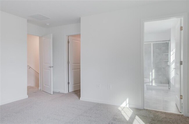 Building Photo - 15627 Water Spring Blvd