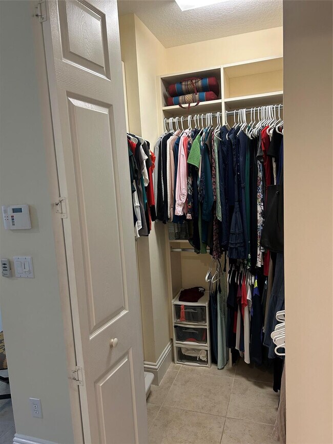 Building Photo - 226 N Latitude Cir