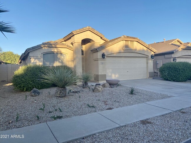 Primary Photo - 3714 E Potter Dr