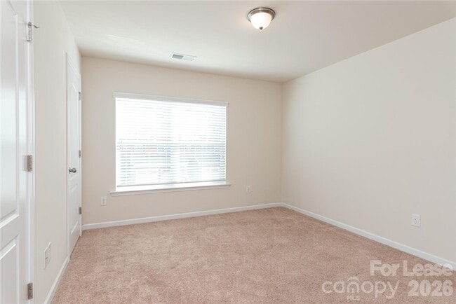 Building Photo - 106 Clarendon St