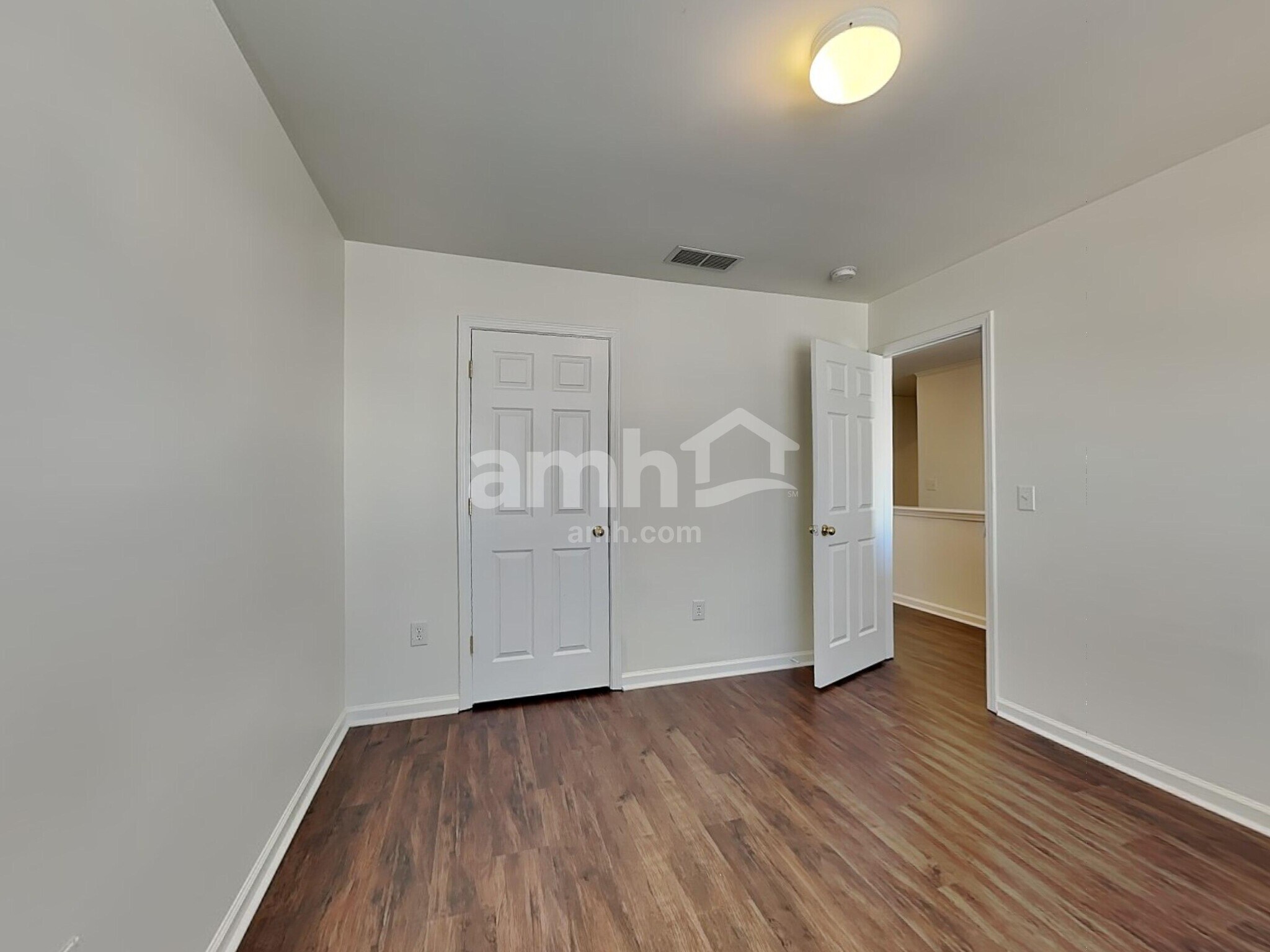 Building Photo - 37 Farm Brook Way