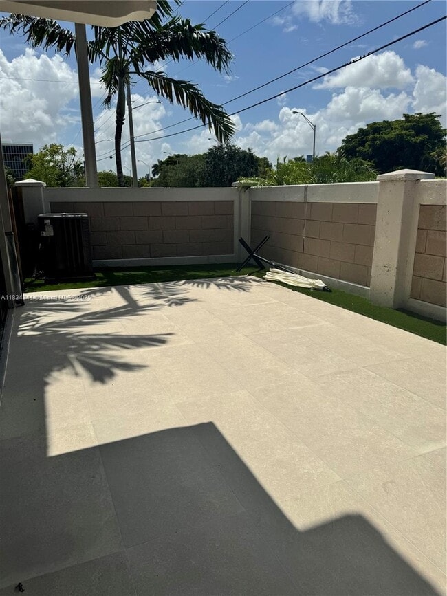 Building Photo - 10400 NW 58th Terrace