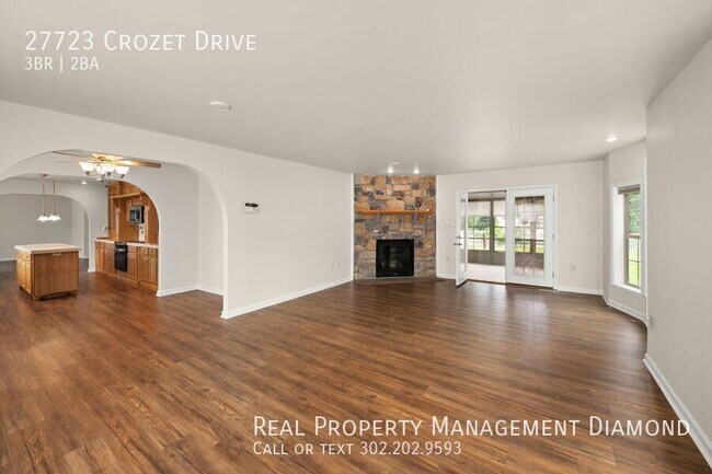 Building Photo - 27723 Crozet Dr