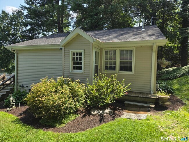 Building Photo - 50 Beach Dr