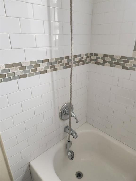 Building Photo - 2181 Strauss St