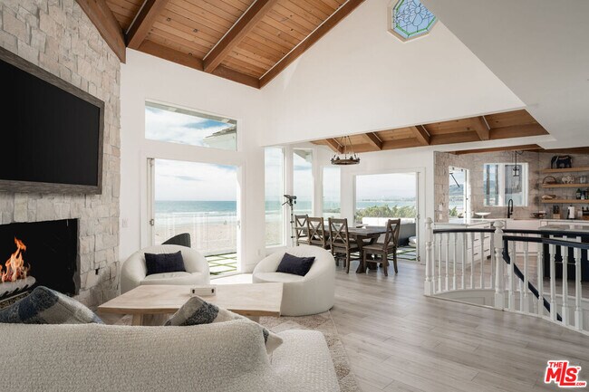 Building Photo - 1044 Waterbury Ln