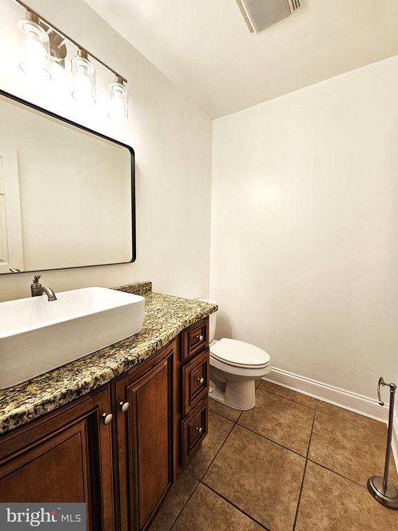 Building Photo - 5641 Scottish Highlands Cir