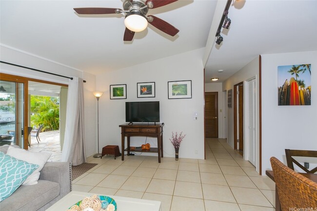 Building Photo - 6266 Keokea Pl