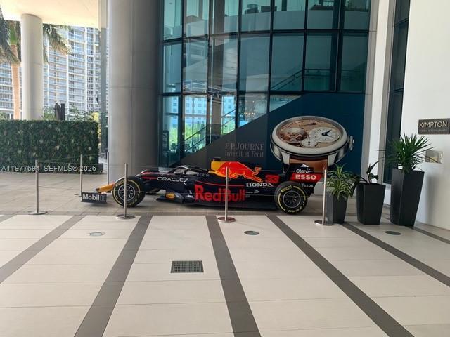 Building Photo - 200 S Biscayne Blvd