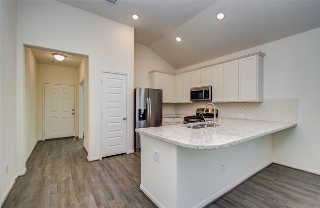 Building Photo - 8426 Beacon Bay Cir