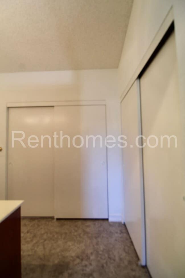 Building Photo - 10808 Red Fern Cir