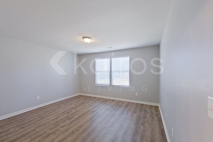 Building Photo - 105 Spencer Dr