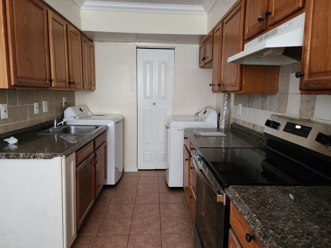 Building Photo - 10228 Winchester Ct