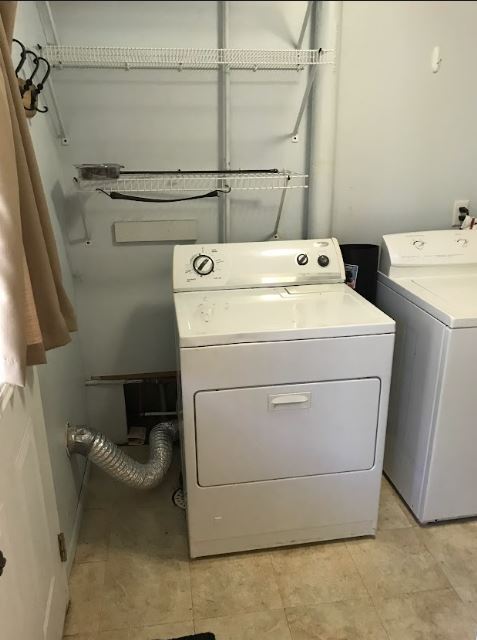 Building Photo - 1938 State St