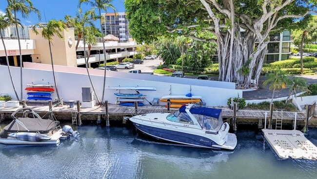 Building Photo - 899 Jeffery St