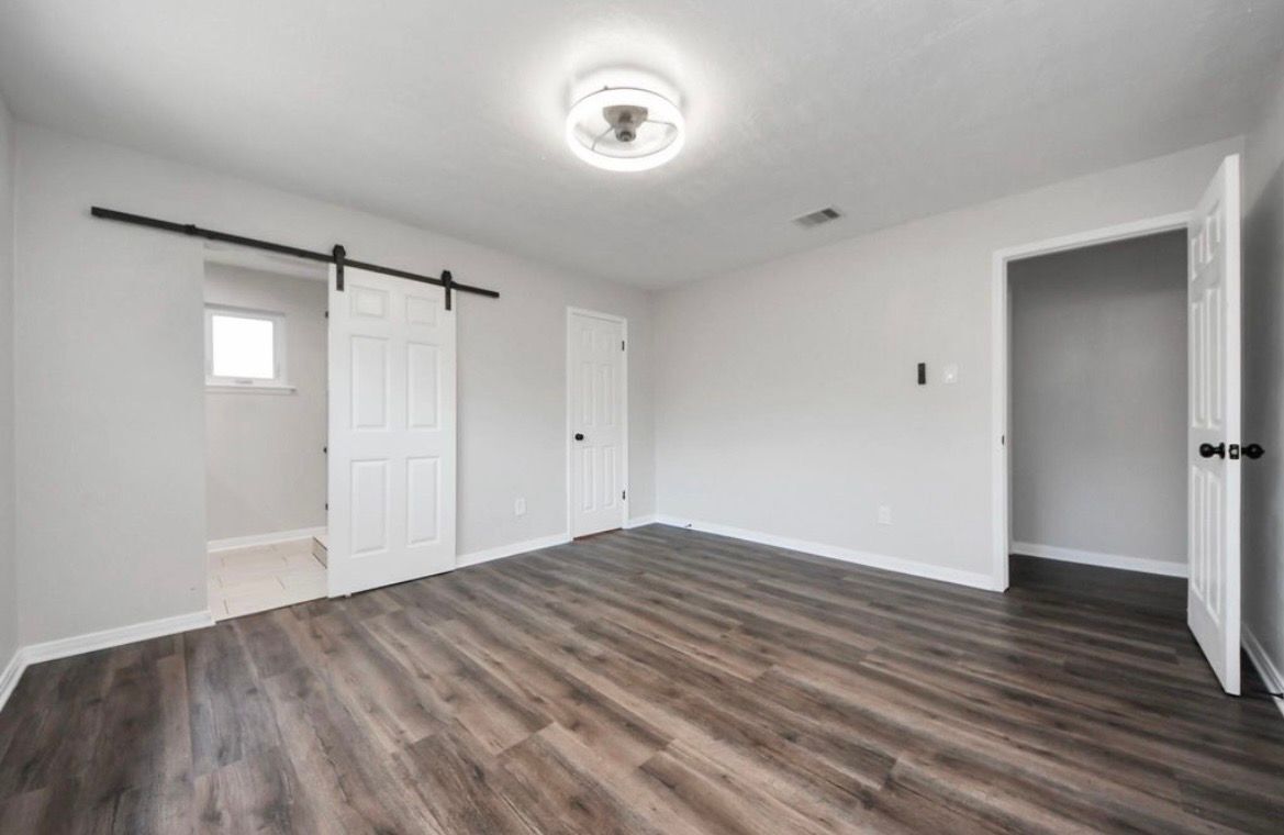 Building Photo - 10602 Raydell Dr