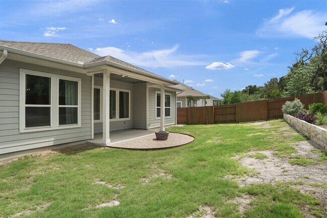 Building Photo - 522 Dayridge Dr