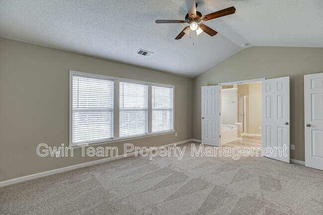 Building Photo - 305 Leatherman Ct