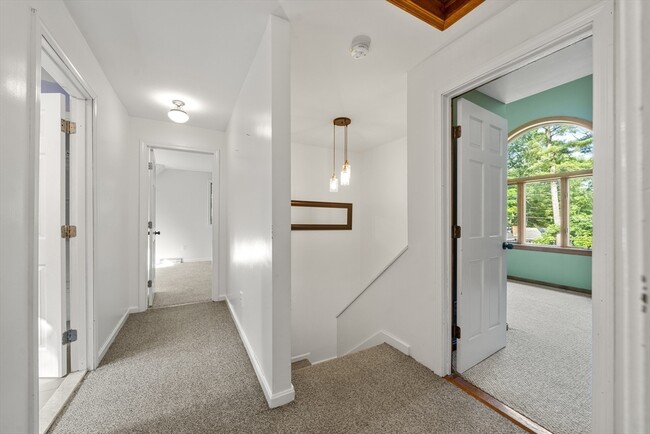 Building Photo - 731 Grove St
