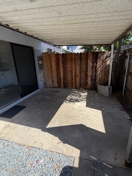 Patio - 5128 Greenberry Dr