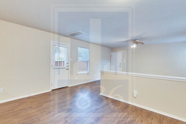 Building Photo - 2311 Bluffstone Dr