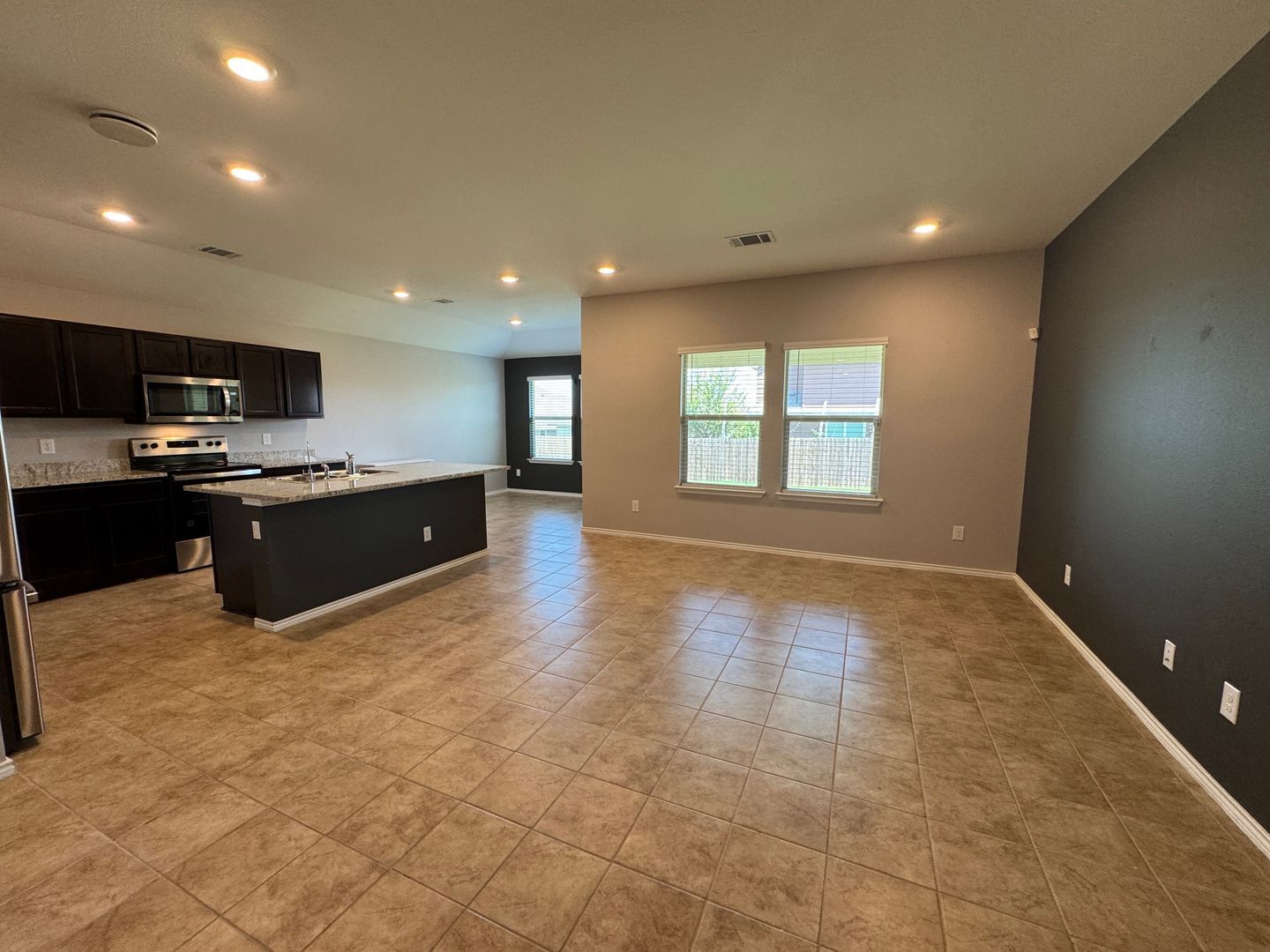 Building Photo - 9612 Murandy Dr