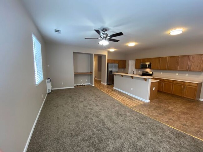 Building Photo - Sky Vista in Stead - Single Story Home wit...