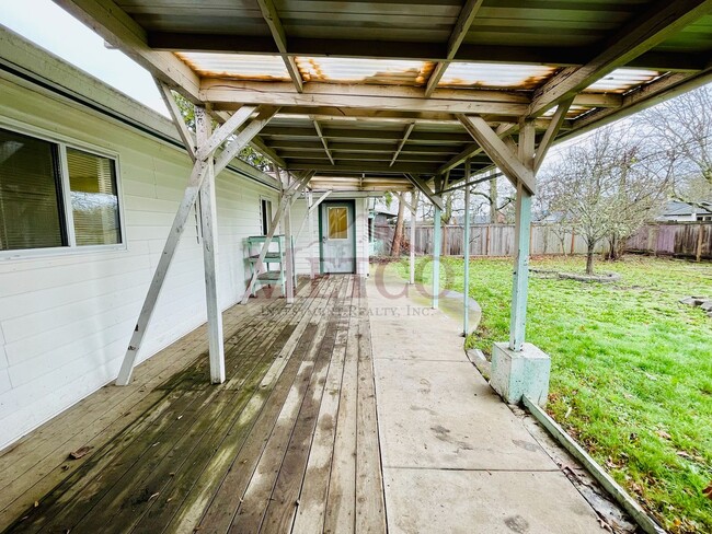 Building Photo - Nice 3 bedroom West Eugene home