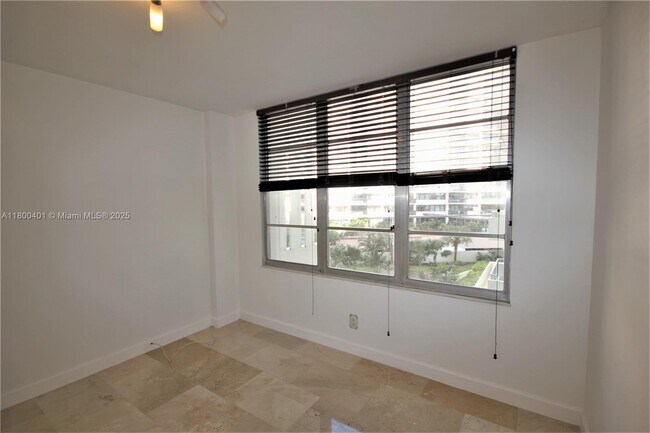Building Photo - 5161 Collins Ave
