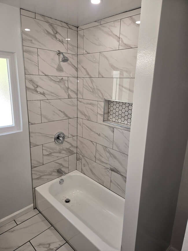 Building Photo - Wraich Properties