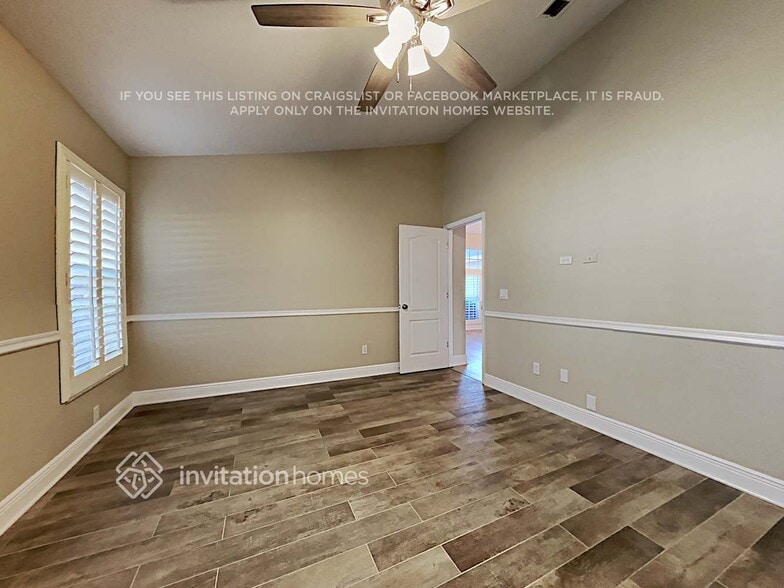 Building Photo - 3169 Floral Way E