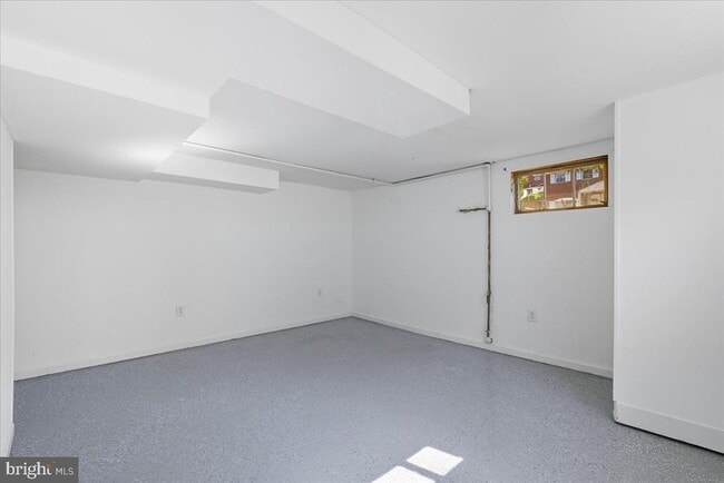Building Photo - 3106 S Hayes St