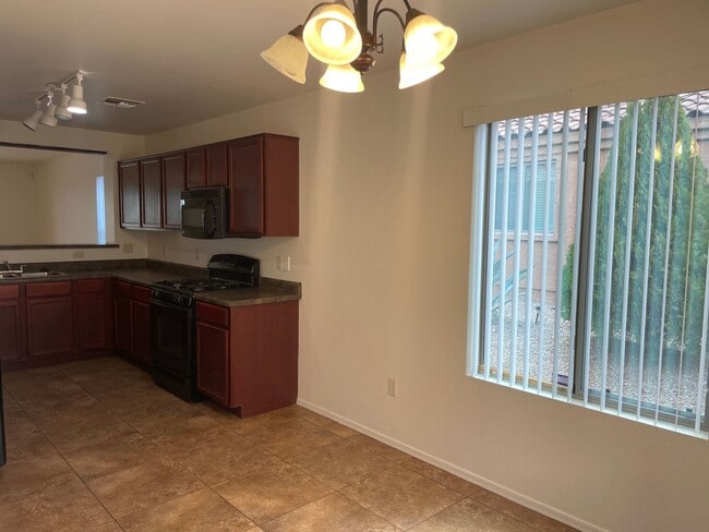 Building Photo - Beautiful Modern New 3Bdm 2Ba Home, Easy A...