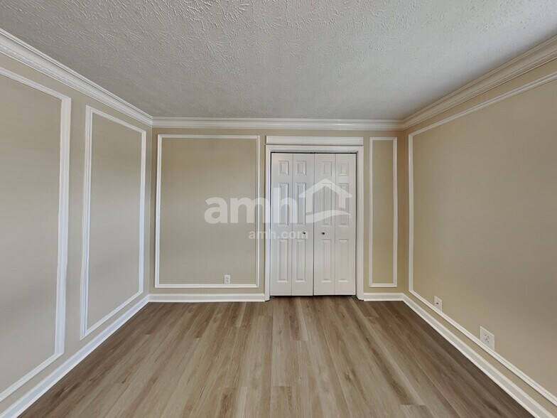 Building Photo - 107 Edgewater Pl