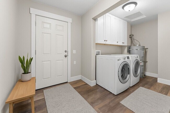 Building Photo - South D Street