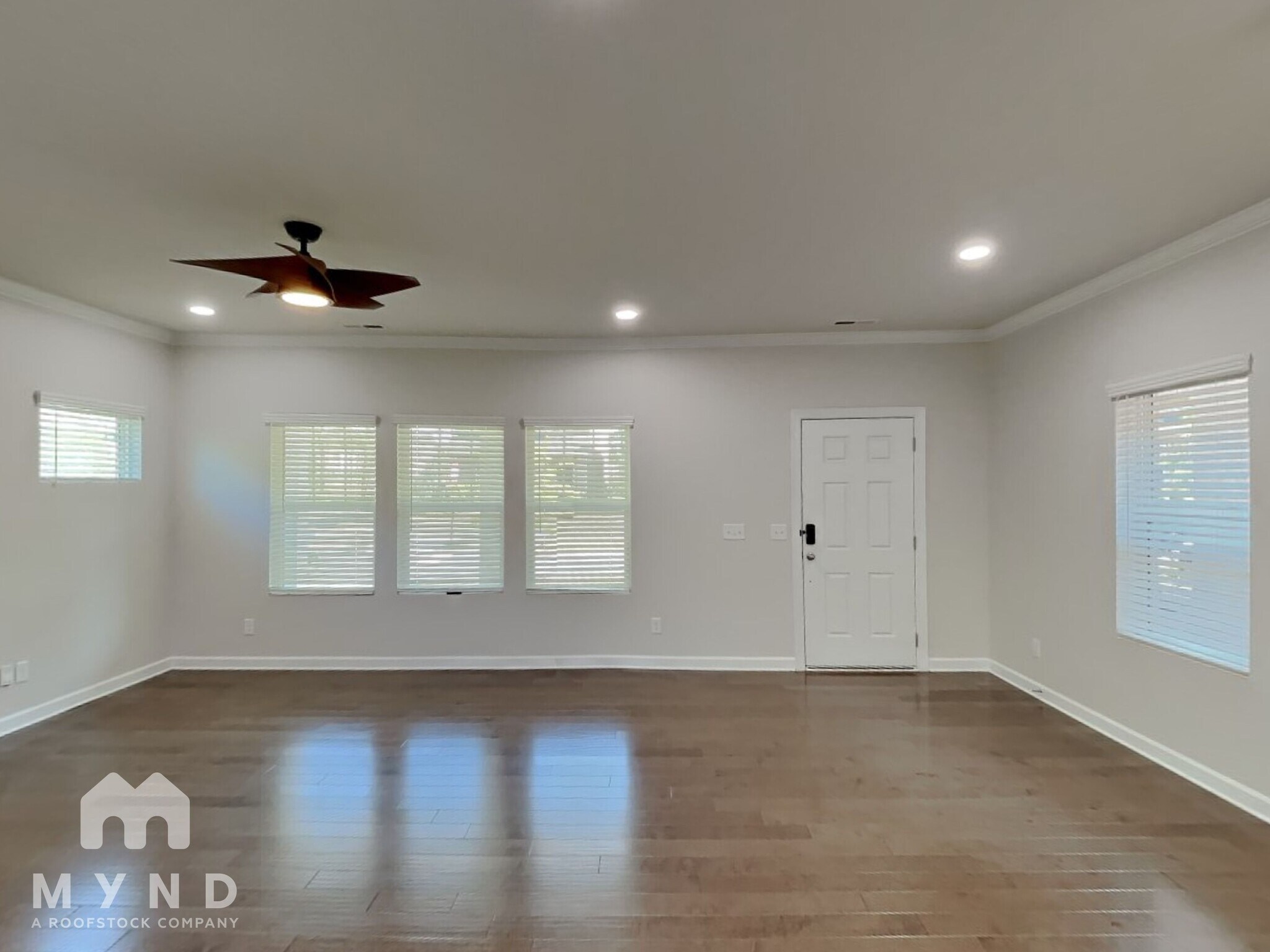 Building Photo - 3325 Lisburn St