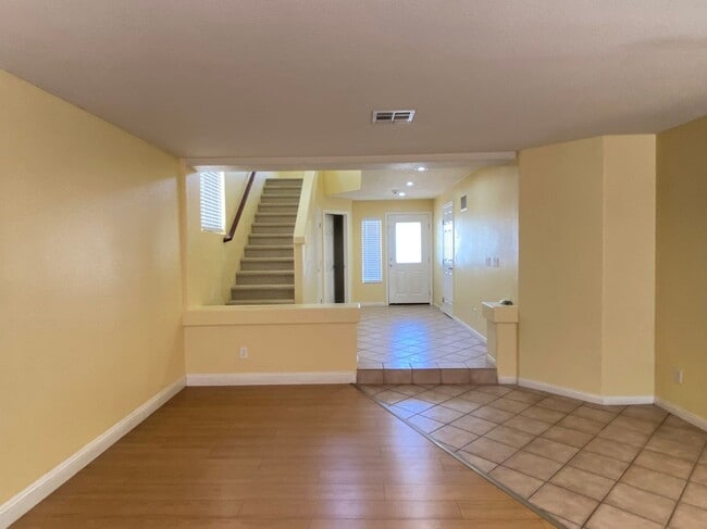 Building Photo - 5579 Vision Quest Ct