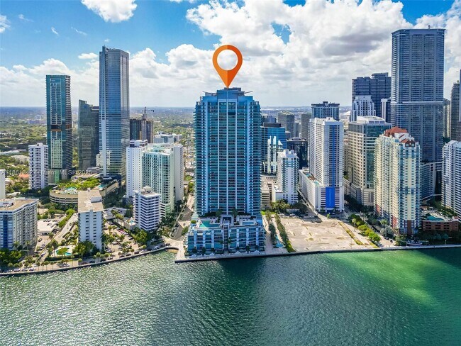 Building Photo - 1331 Brickell Bay Dr