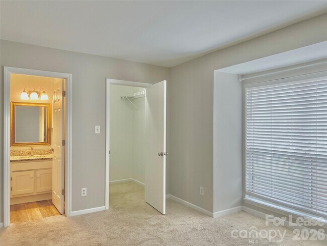 Building Photo - 11187 Harrowfield Rd